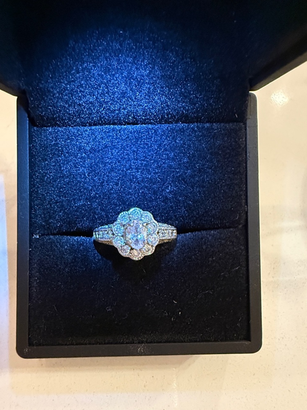 Vintage-Style Sterling Silver Flower Cluster Ring with Clear Stones
